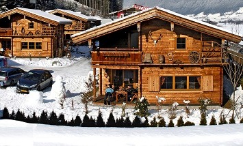 Skiferie i Zillertal på Almdorf Fügen